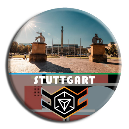 Schlossplatz -  Der Schlossplatz in Stuttgart ist das pulsierende Herz der Stadt – umgeben von Alten und Neuen Schloss, Cafés, Springbrunnen und Veranstaltungsflächen. Foto: SMG Stuttgart Marketing GmbH - Sarah Schmid